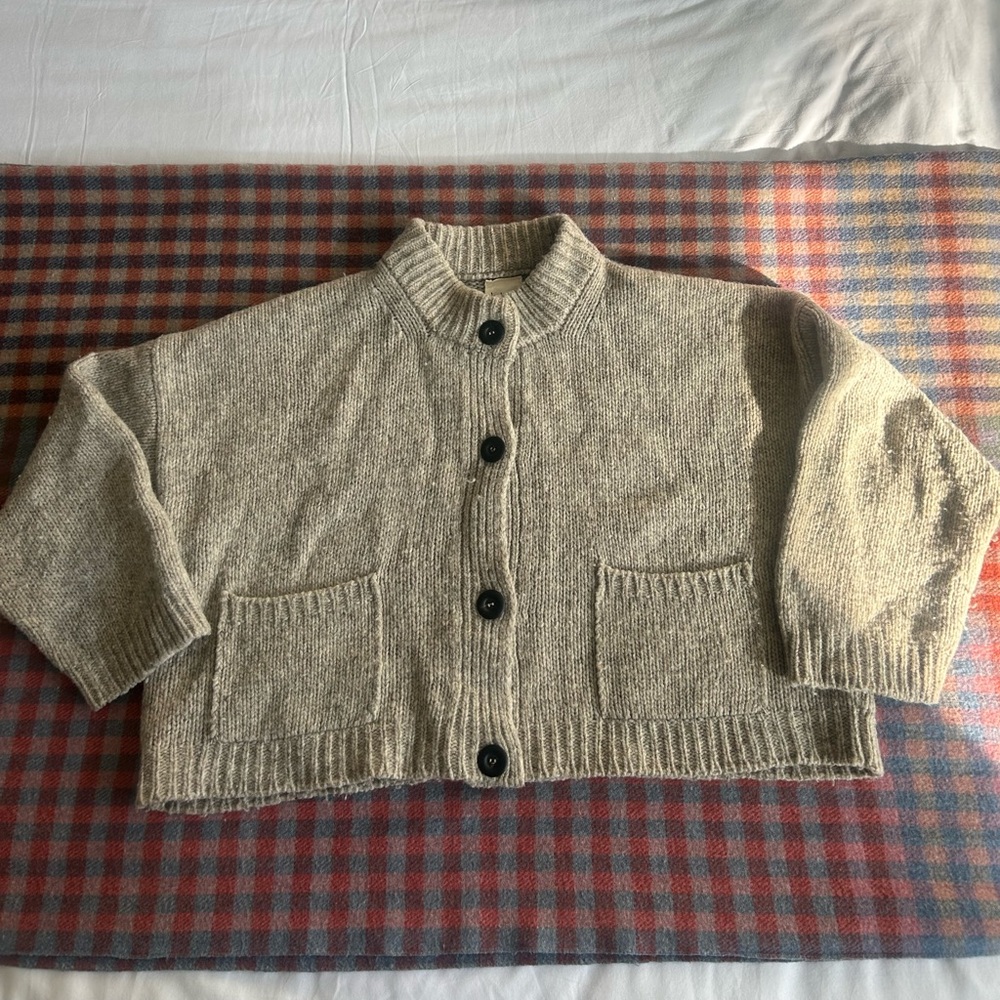 Babaa no. 23 cardigan in mist